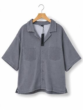 NEW WITH TAGS β 2NANKE Oversized Short Sleeve Button-Up Shirt (Gray)